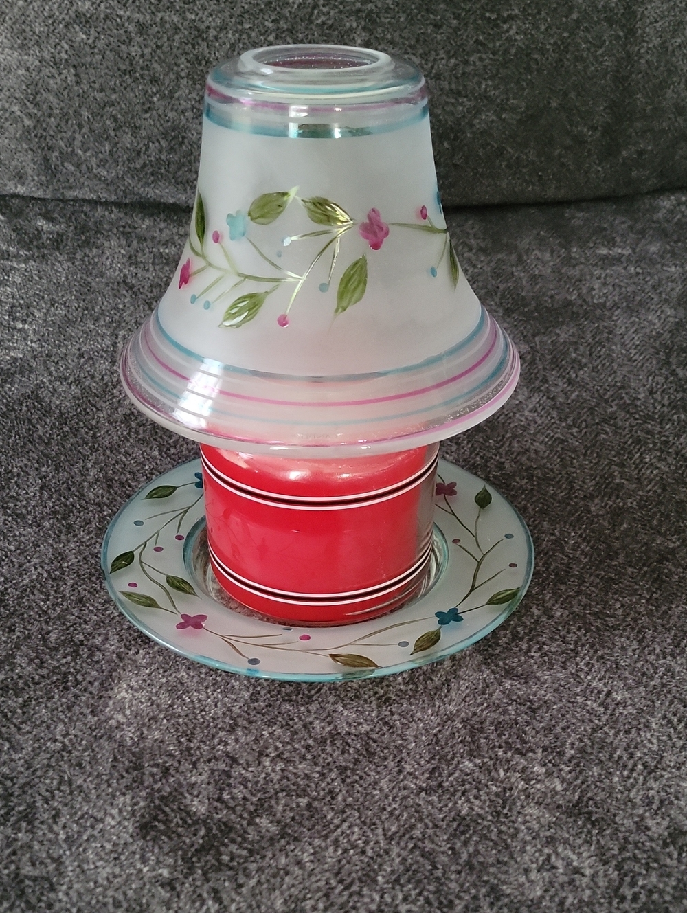Yankee Candle Frosted Glass Floral Shade and Plate